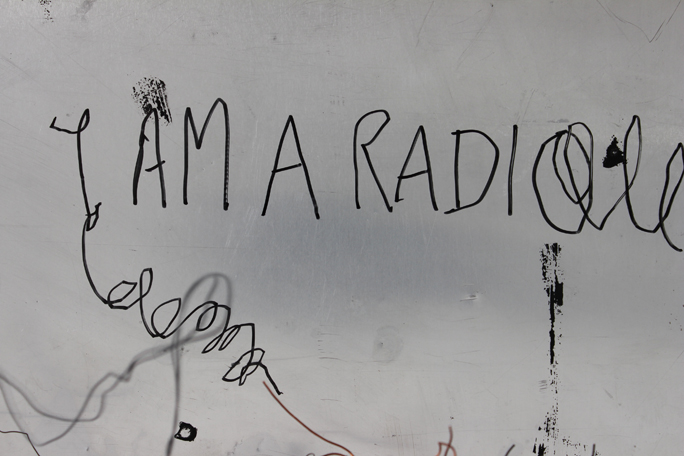 I_am_a_radio_684.jpg